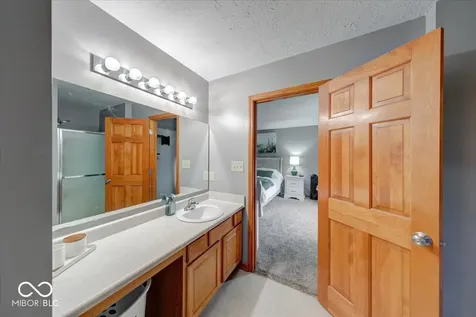 43 Pin Oak Court Whiteland IN 46184