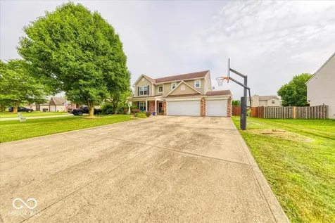 43 Pin Oak Court Whiteland IN 46184