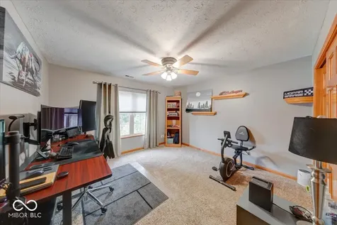 43 Pin Oak Court Whiteland IN 46184