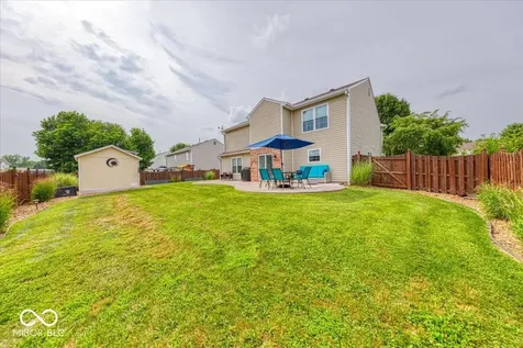 43 Pin Oak Court Whiteland IN 46184