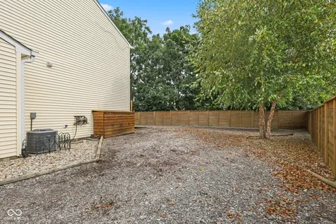 5719 Apple Branch Court Indianapolis IN 46237