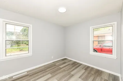 1620 Englewood Drive Indianapolis IN 46219