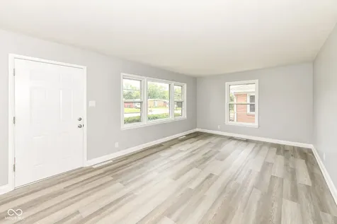 1620 Englewood Drive Indianapolis IN 46219