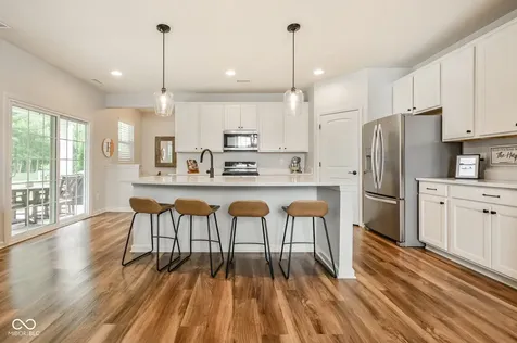 6768 Keepsake Drive Whitestown IN 46075