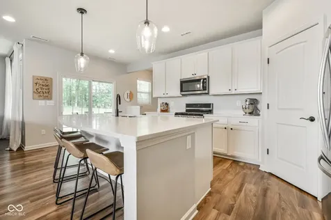 6768 Keepsake Drive Whitestown IN 46075