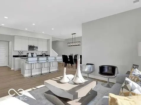 7573 Marin Parkway Indianapolis IN 46229