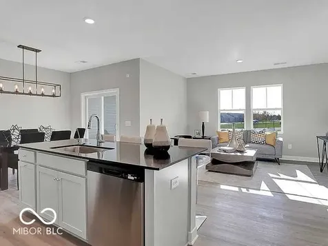 7573 Marin Parkway Indianapolis IN 46229