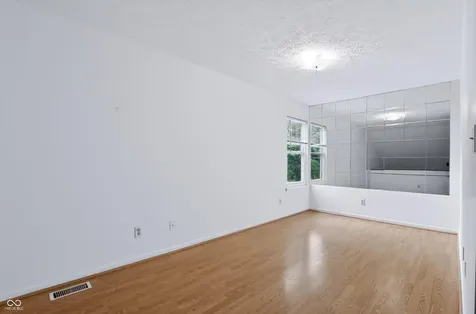 7733 Park North Lake Drive Indianapolis IN 46260