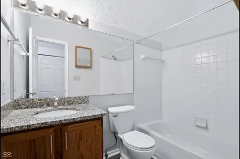 7733 Park North Lake Drive Indianapolis IN 46260