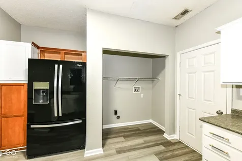 4120 Orchard Valley Lane Indianapolis IN 46235
