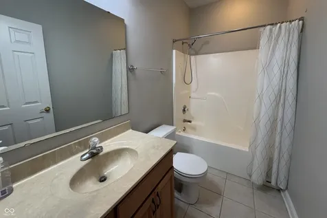 1442 Oakhill Drive Greenwood IN 46143