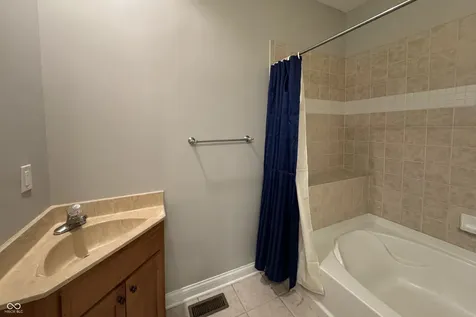 1442 Oakhill Drive Greenwood IN 46143