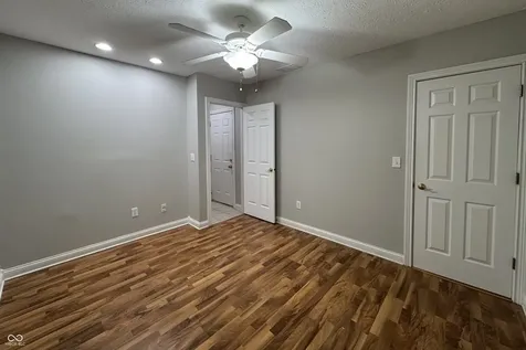 1442 Oakhill Drive Greenwood IN 46143