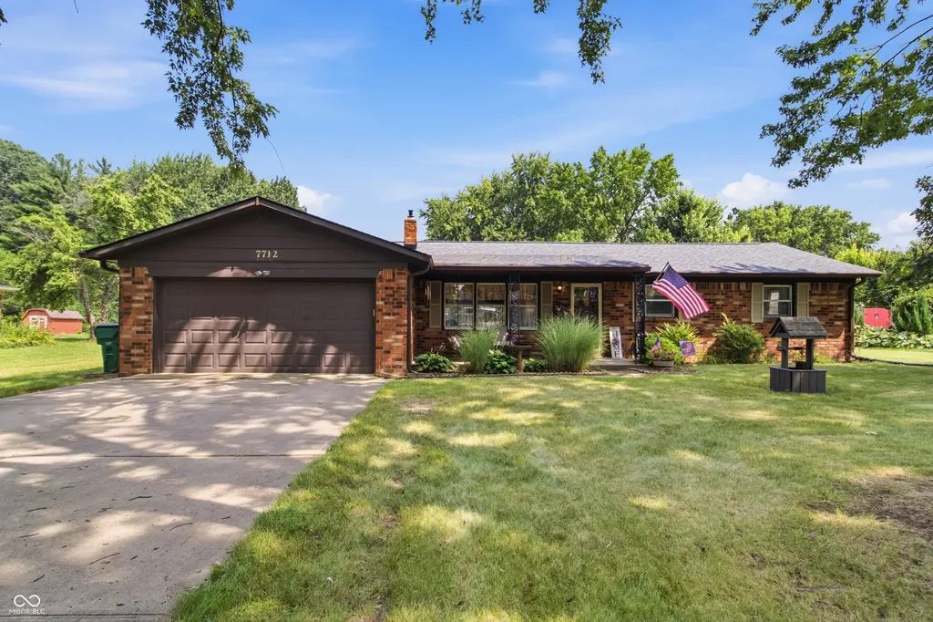 7712 Poplar Road Brownsburg IN 46112
