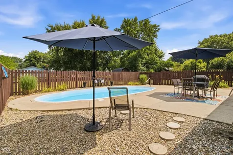 7712 Poplar Road Brownsburg IN 46112