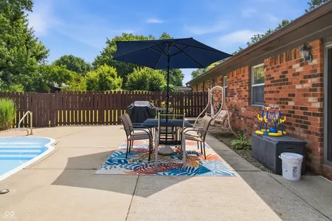 7712 Poplar Road Brownsburg IN 46112