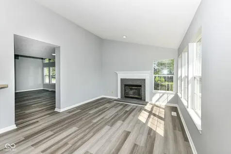 6384 Hillview Circle Fishers IN 46038