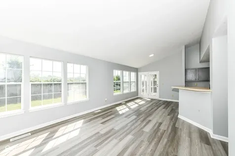 6384 Hillview Circle Fishers IN 46038