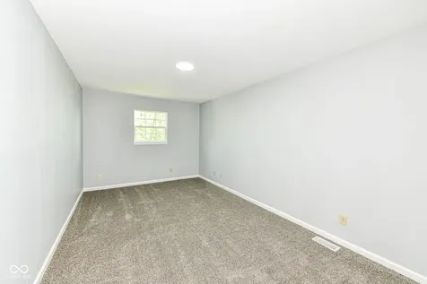 6384 Hillview Circle Fishers IN 46038