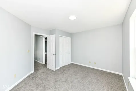 6384 Hillview Circle Fishers IN 46038