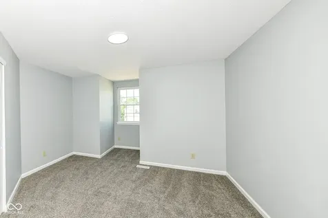 6384 Hillview Circle Fishers IN 46038