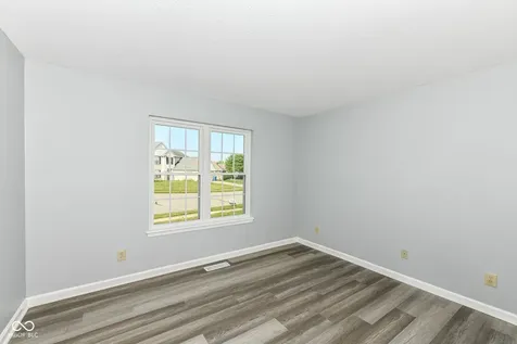 6384 Hillview Circle Fishers IN 46038