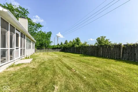 6384 Hillview Circle Fishers IN 46038
