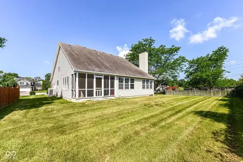 6384 Hillview Circle Fishers IN 46038