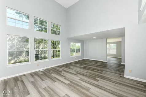 6384 Hillview Circle Fishers IN 46038