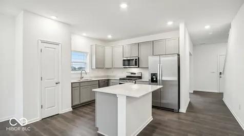 2816 Redding Drive Whitestown IN 46075