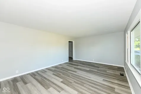 306 Payton Avenue Indianapolis IN 46219