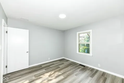 306 Payton Avenue Indianapolis IN 46219