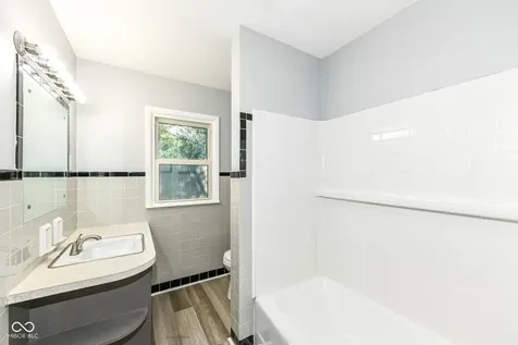 306 Payton Avenue Indianapolis IN 46219