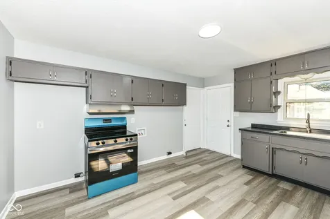 306 Payton Avenue Indianapolis IN 46219