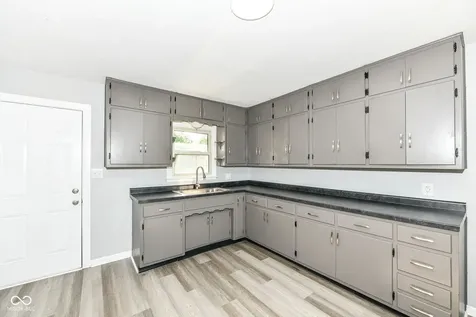 306 Payton Avenue Indianapolis IN 46219