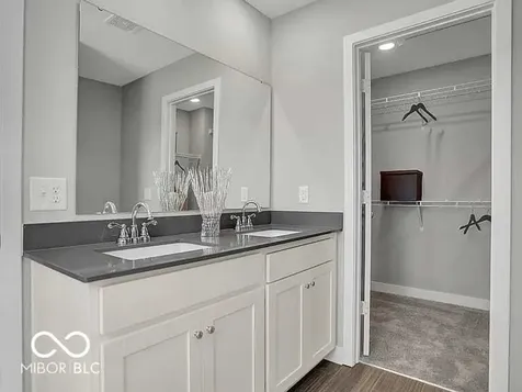 15243 Farrington Way Fishers IN 46037