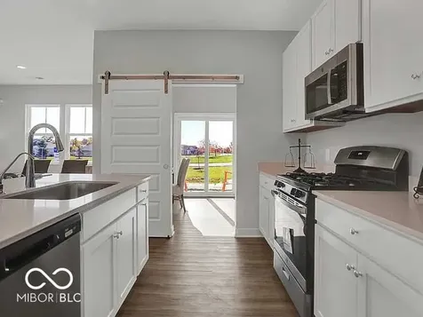 15243 Farrington Way Fishers IN 46037