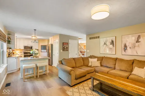 7816 Rock Rose Court Indianapolis IN 46237