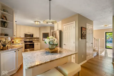 7816 Rock Rose Court Indianapolis IN 46237
