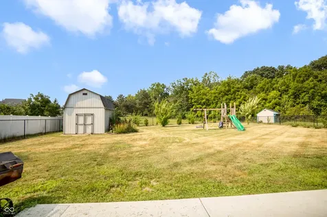 10121 Cornith Way Avon IN 46123
