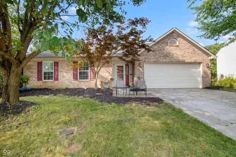 10121 Cornith Way Avon IN 46123