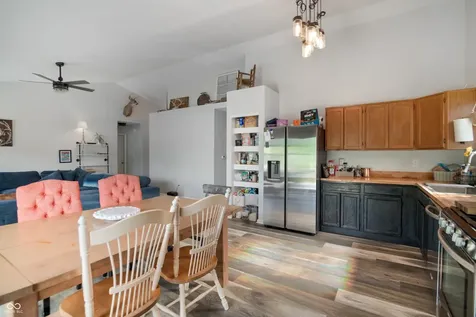 10121 Cornith Way Avon IN 46123