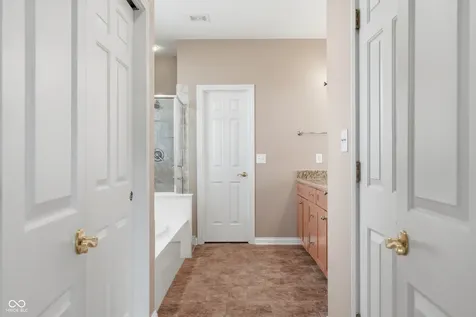 11003 Treyburn Drive Fishers IN 46037