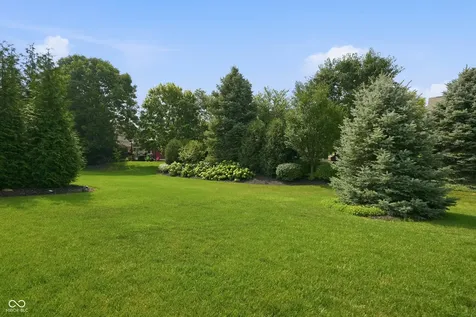 11003 Treyburn Drive Fishers IN 46037