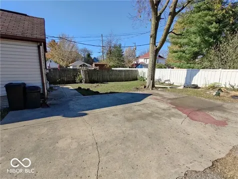 214 W Franklin Shelbyville IN 46176