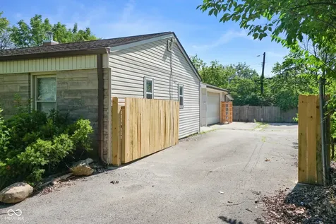 3375 Payton Avenue Indianapolis IN 46226