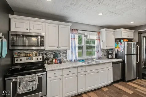 6461 Madison Avenue Indianapolis IN 46227