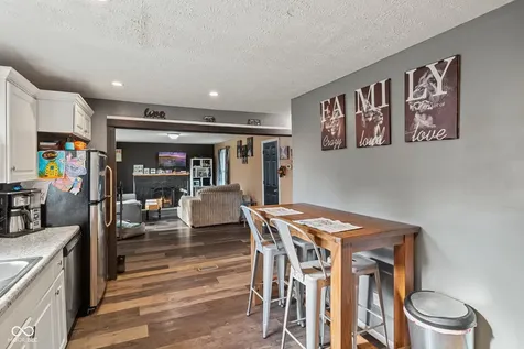 6461 Madison Avenue Indianapolis IN 46227
