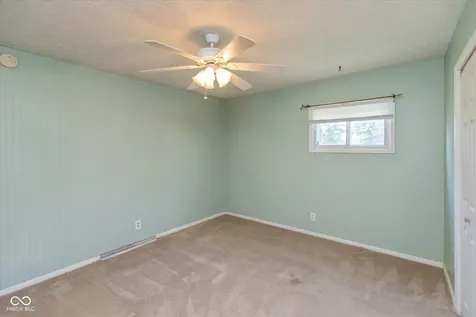 1268 W 100 N Franklin IN 46131