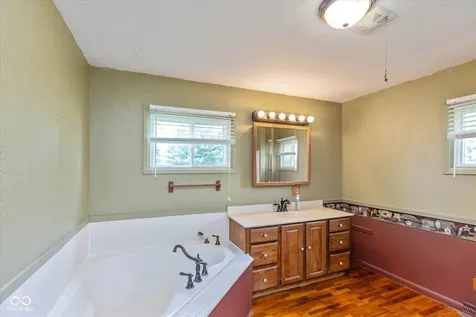 1268 W 100 N Franklin IN 46131